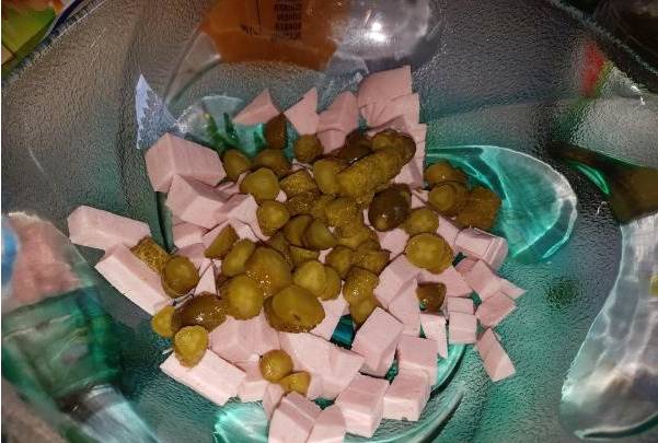 Немецкий салат с макаронами