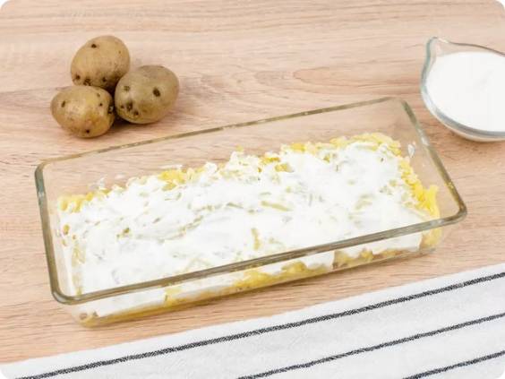 Салат «Лесная поляна» с опятами и курицей