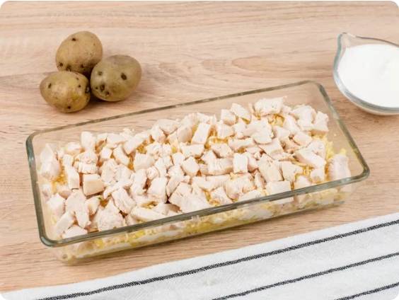 Салат «Лесная поляна» с опятами и курицей