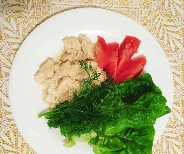 Куриная грудка в мультиварке Редмонд