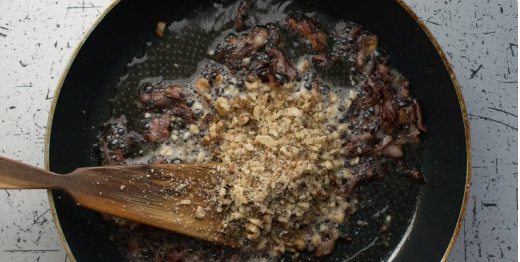 Тыквенный суп с беконом и сливками