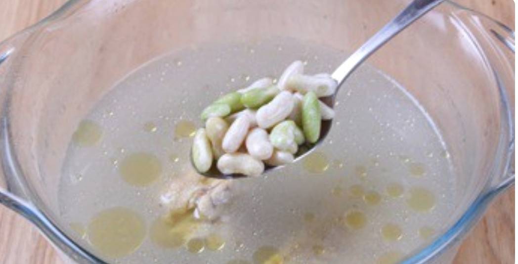 Суп с фасолью и курицей