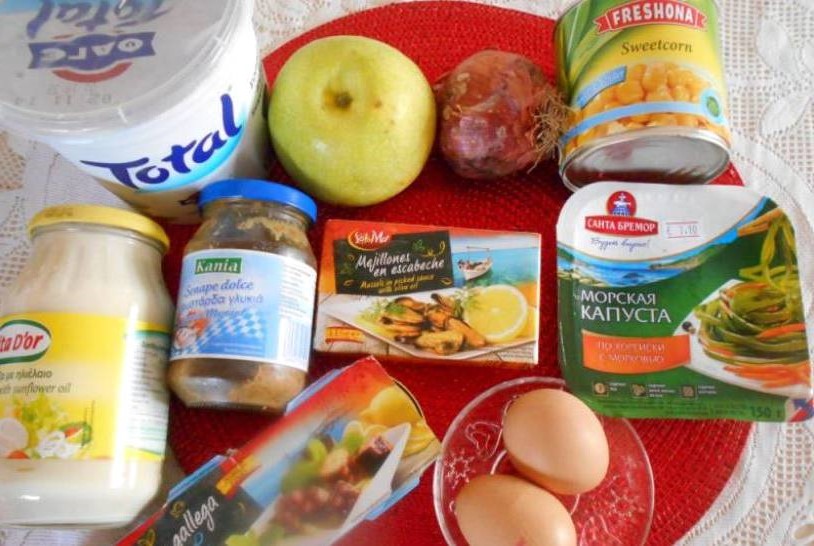 Салат с морепродуктами в масле
