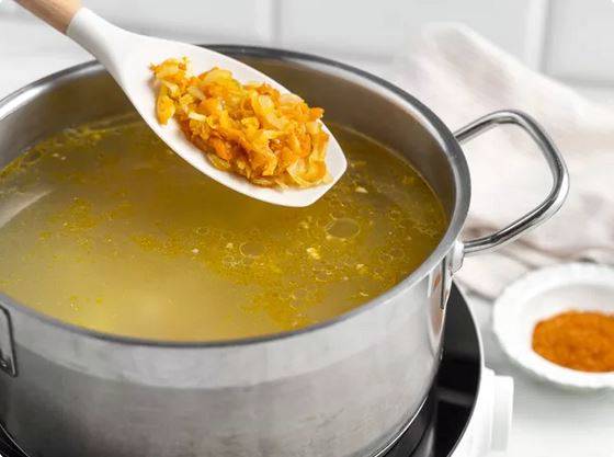 Куриный суп с картофелем и морковью