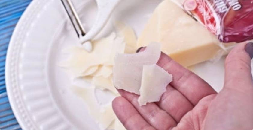 Салат с маринованными морепродуктами