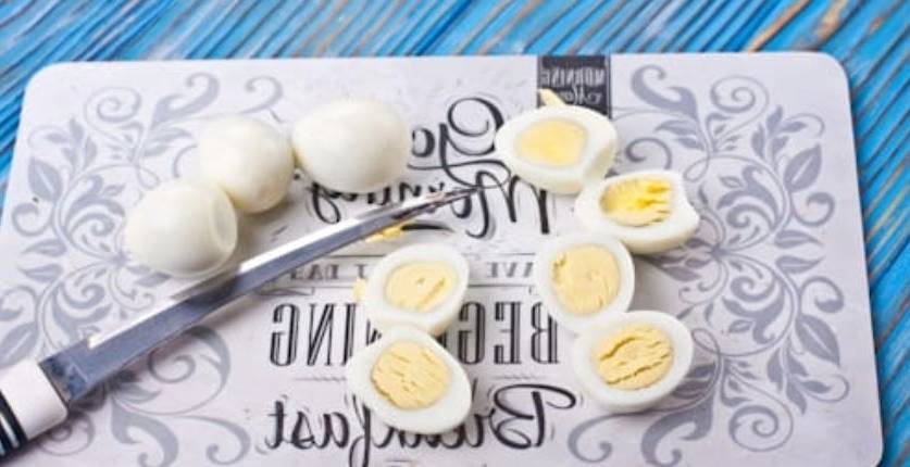 Салат с маринованными морепродуктами