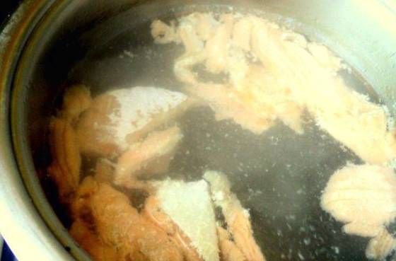 Рыбный суп с рисом и картофелем
