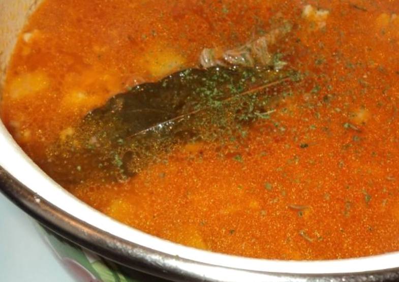 Суп с белой фасолью и мясом