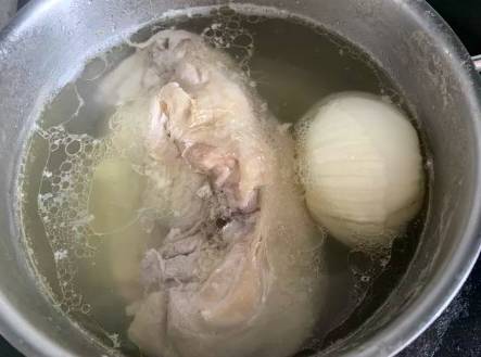 Суп из макарон и картошки с мясом