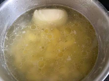 Суп из макарон и картошки с мясом