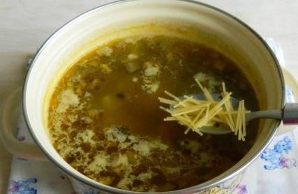 Суп с грибами и вермишелью