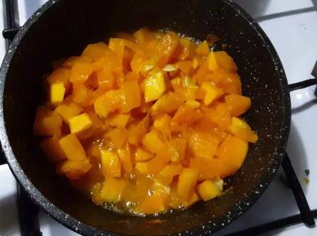 Суп из тыквы на мясном бульоне