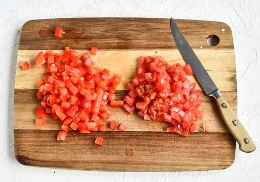 Суп с чечевицей, курицей и картошкой