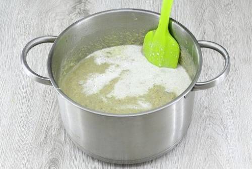 Грибной суп из шампиньонов с сыром и сливками