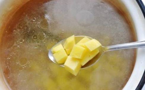 Куриный суп с чечевицей и картофелем