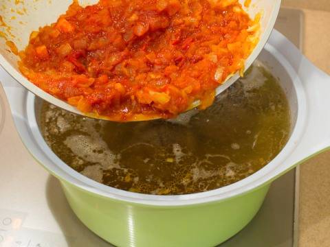 Суп с бараниной и нутом