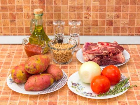 Суп с бараниной и нутом