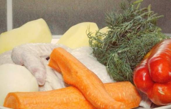 Куриный суп с лапшой и овощами