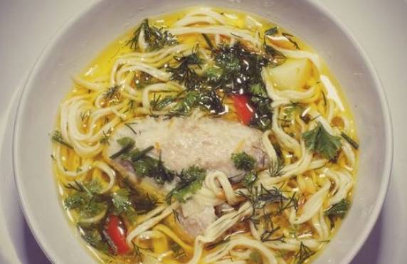Куриный суп с лапшой и овощами