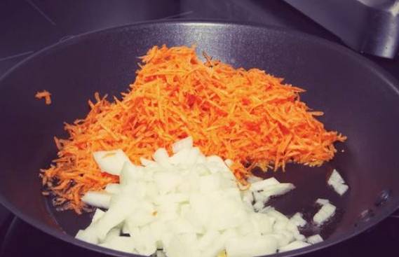 Куриный суп с лапшой и овощами