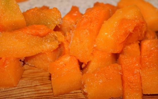 Тыквенный суп-пюре с курицей и сливками