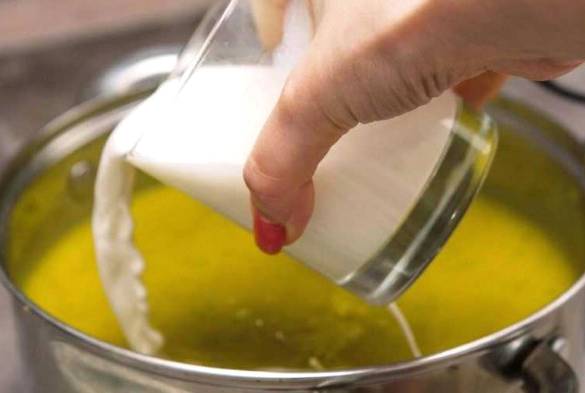 Тыквенный суп с курицей и сливками