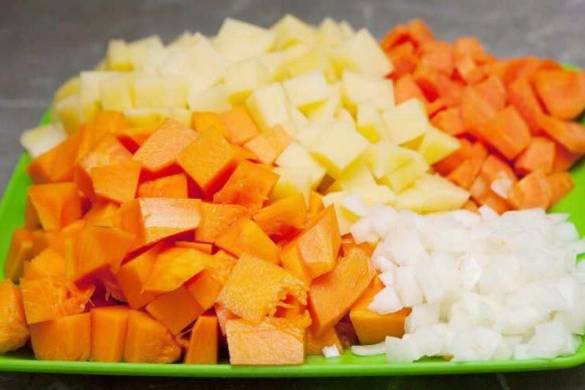 Тыквенный суп с курицей и сливками