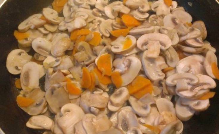 Грибной суп из шампиньонов с картофелем и сливками