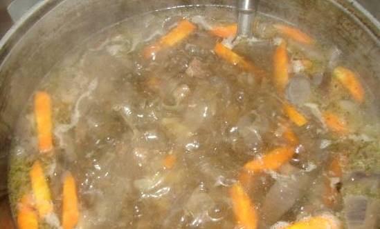 Суп с говядиной и грибами