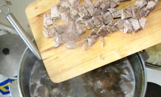 Суп с говядиной и грибами