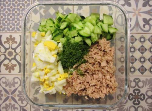 ПП салат с тунцом, яйцом и огурцом