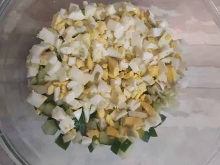 ПП салат с тунцом, кукурузой и яйцом