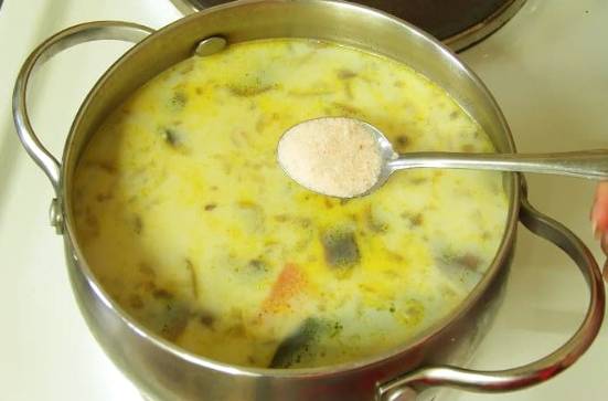 Суп-пюре из шампиньонов с картофелем и молоком