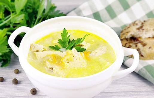 Суп с куриной грудкой и плавленым сыром
