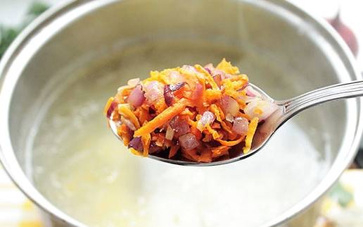 Суп с куриной грудкой и плавленым сыром