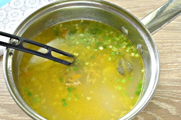 Суп с картошкой и тушенкой