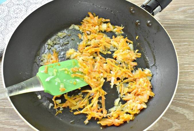 Суп с картошкой и тушенкой