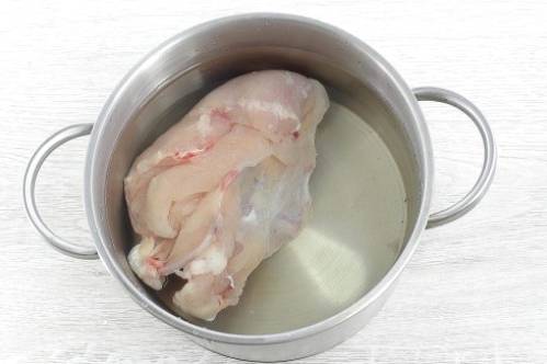 Суп с плавленым сыром, курицей и картошкой