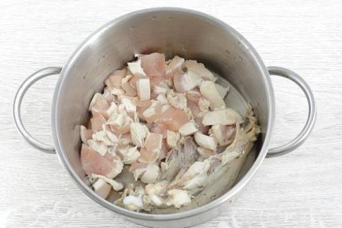 Суп с плавленым сыром, курицей и картошкой