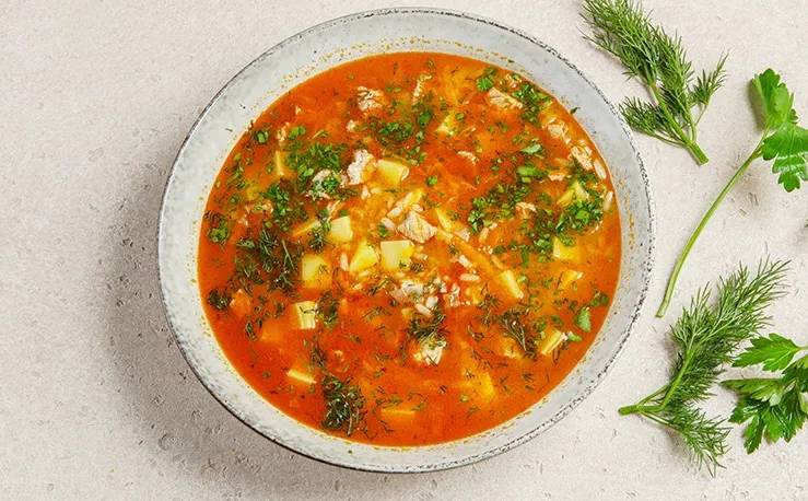 Рисовый суп с мясом и картошкой