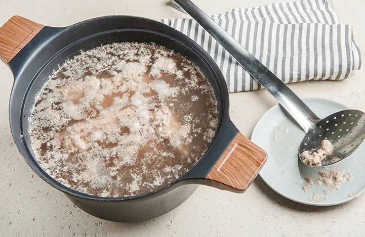 Рисовый суп с мясом и картошкой