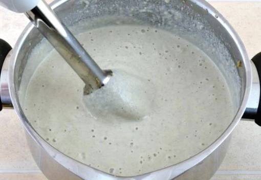 Суп-пюре с шампиньонами, картофелем и сливками