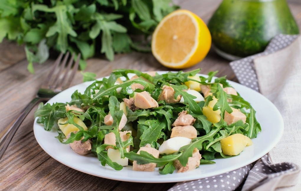 ПП салат с печенью трески