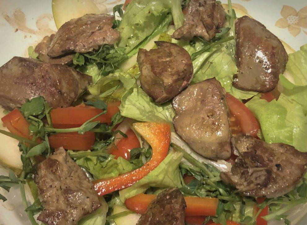 ПП салат с куриной печенью