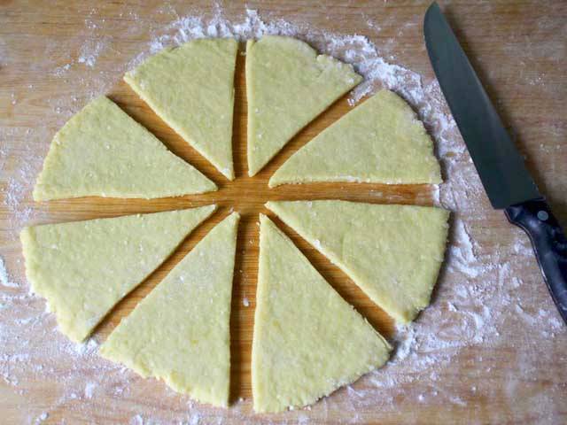 Творожное печенье с яблоками и корицей в духовке