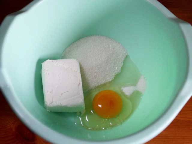 Творожное печенье с яблоками и корицей в духовке