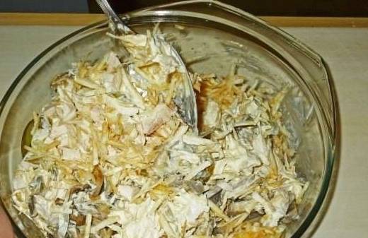 Салат «Английский» с курицей и грибами