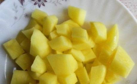 Куриный суп с перловкой и картошкой
