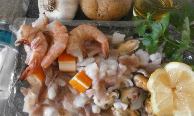 Салат с морепродуктами без майонеза