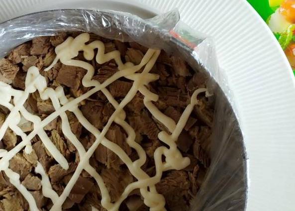 Салат «Генеральский» с редькой и говядиной